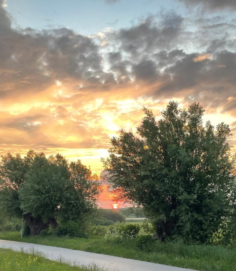 Mewaewa Przystan Na Relaks Villa Jezierzany Exteriör bild